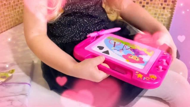 Мне сегодня 4 года - распаковка подарков смотреть онлайн