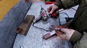 Самодельный сверлильный станок из шуруповерта