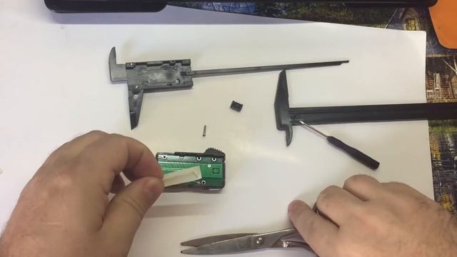 Чиним "Новый" Цифровой Штангенциркуль с Aliexpress смотреть онлайн