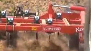 Работа стерневого культиватора Кивонь Юпитер .