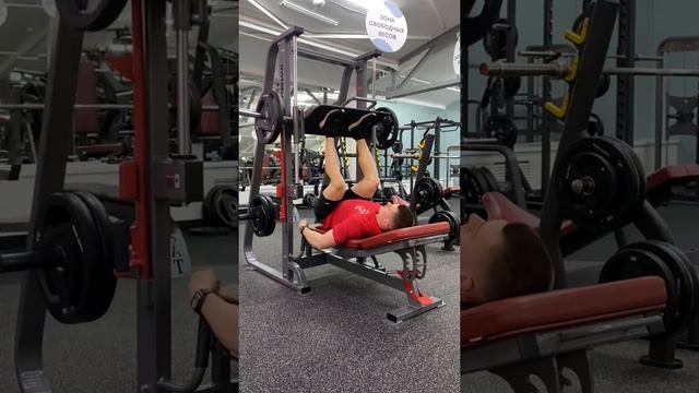 Жим ногами лежа смотреть онлайн