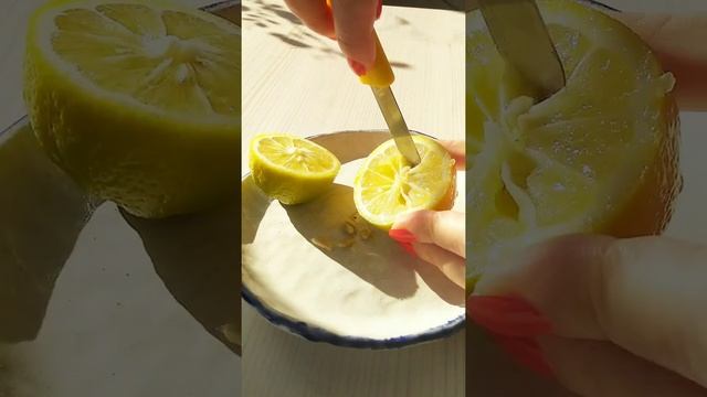 1. Лимон из косточки. Как достать семена из лимона.
