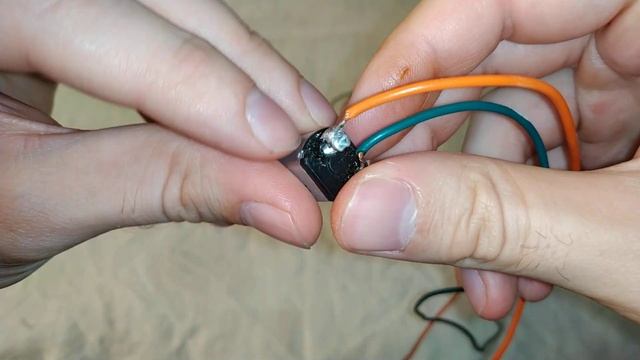 Что делать если сломались контакты на вибро-моторчике? смотреть онлайн