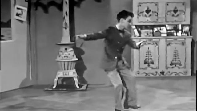 Mickey Mouse Club S3 - Mousekaturntoentertain