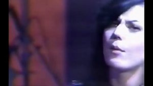 Joan Jett - Pretty Vacant & Dirty Deeds Done Dirt Cheap (live on One Hour w/ Jonathan Ross) - 1990
