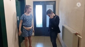 КОРОЧЕ ГОВОРЯ ЗАСТРЯЛИ В ЛИФТЕ