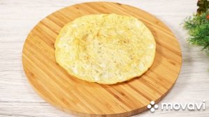 Салат из курицы и яичными блинчиками