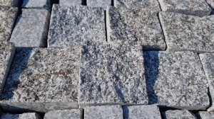 Брусчатка гранитная пилено-колотая