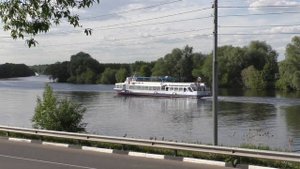 Прогулочный теплоход Москва-29