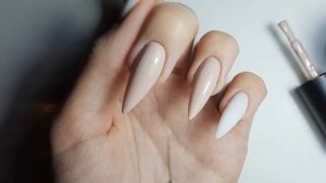 Наращивание стилет без опила? Маникюр из инстаграмм ? Зачем присыпка в маникюре? ? Острые ногти ?