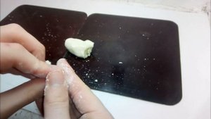 Как сделать самому полимерную глину , и что лучше самодельная или покупная глина?