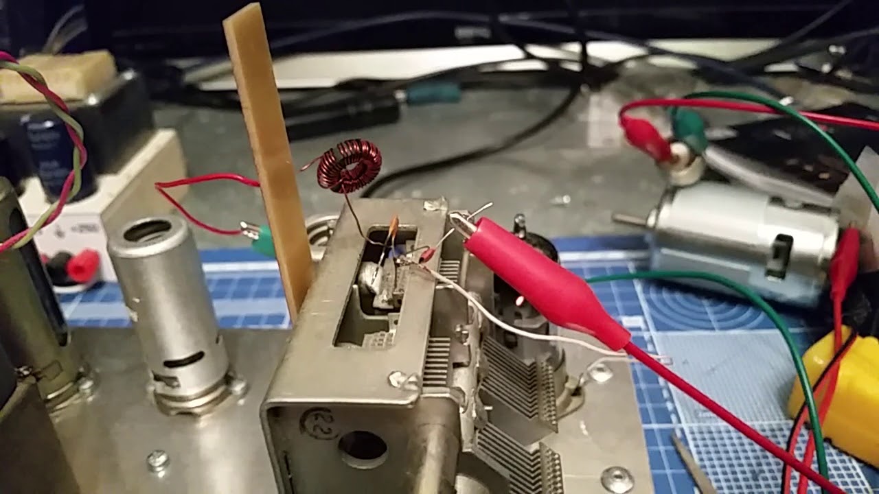 Первый запуск с ферритовым кольцом и внешней антенной смотреть онлайн