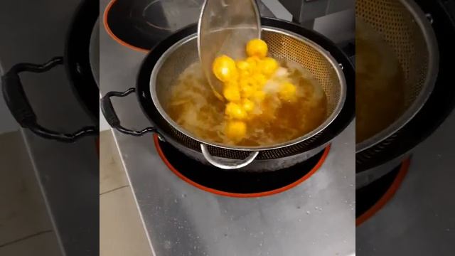 Жарим пельмени на индукционной плите смотреть онлайн