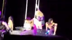 Madonna - Hung Up - Confessions Tour Paris 31 08 2006