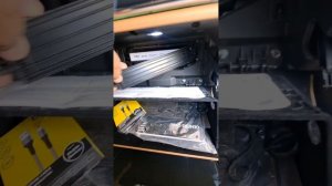 How to replace cabin filter of 2022 Hyundai Genesis GV80 3.5T Engine.