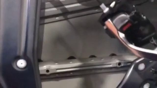 Японский автомобиль. Заводская шумоизоляция Мазда 6. В чем же тут дело? А просто сэкономили