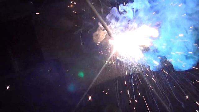 Электрод НЕВИДИМКА...! Обматал электроды разной проволокой И ПРОВАРИЛ. смотреть онлайн