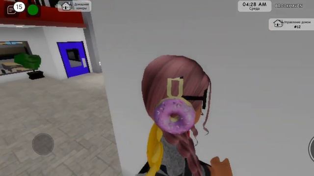 сдесь как опять младжшая отключила микрофон))) смотреть онлайн