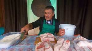 Солим Сало Правильно, Вкуснейший Рецепт! Быстро и с Мягкой Шкуркой