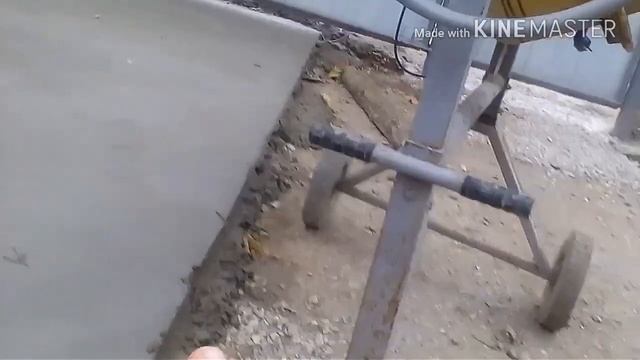 Бетонирование двора с разными уклонами и водоотведением.