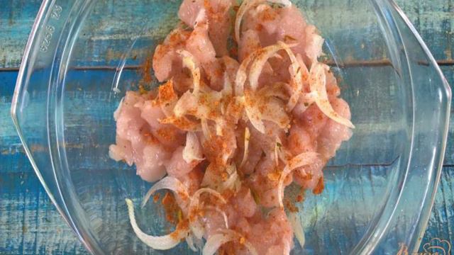 Куриное филе с ширатаки в микроволновке