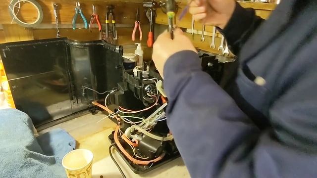 Не вставляется / застрял блок заваривания кофемашины Siemens EQ.500. смотреть онлайн