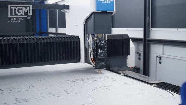 Город Воронеж. Обзор высокомощной лазерной установки SF6015H4 - 12 кВт. смотреть онлайн