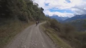 Дорога Смерти в Боливии: путь, на котором мертвых чуть меньше, чем живых