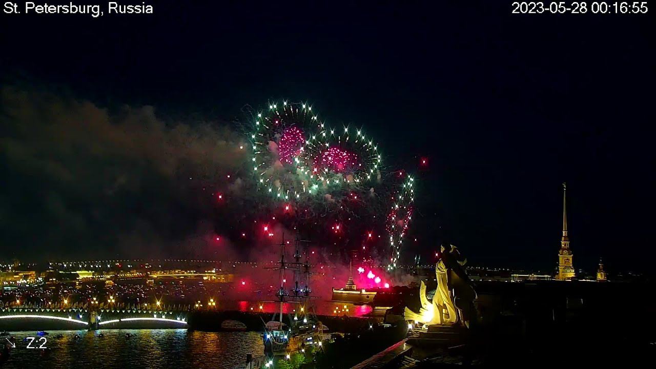 Петровский Фестиваль Огня на День города Санкт-Петербурга. Вид на стрелку Васильевского острова. смотреть онлайн