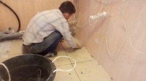 Монтаж кабеля тёплого пола и укладка плитки !!!