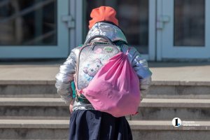 Запись в первые классы в этом году стартует раньше