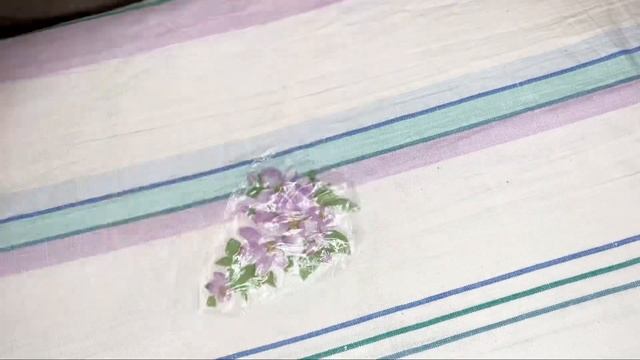 ПОТРЯСАЮЩАЯ ИДЕЯ для дома из старых футболок. Беру футболку и делаю ЧУДО. смотреть онлайн