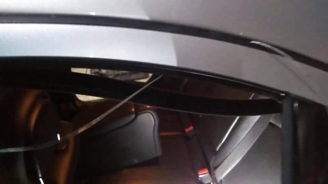 Открыть дверь мерседес w203 с блокировки от детей, наружная ручка не работает.