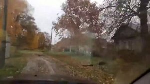 Катаемся на Renault Duster по раскисшей дороге.