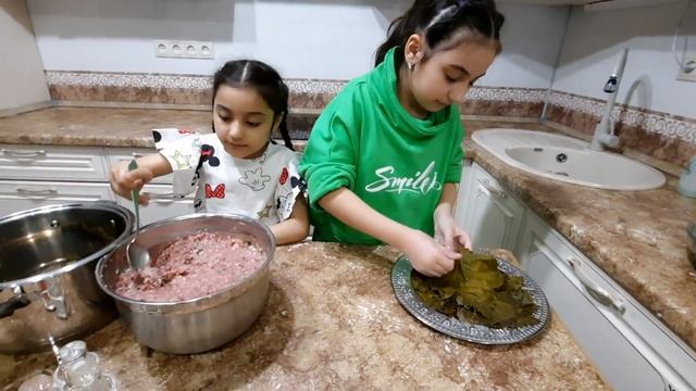 Долма в виноградных листьях. Армянский рецепт. Долма по Армянский. Տոլմա