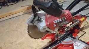 Пила торцовочная Einhell 2131Dual 2 года  работы отзыв