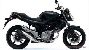 2015 Ducati Diavel Carbon VS Suzuki SFV650 Gladius - Visual Comparison