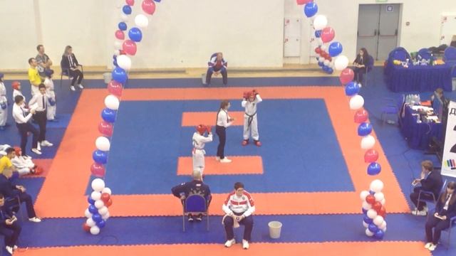 Спарринг 2 - Чемпионат и первенство Москвы по Тхэквондо МФТ смотреть онлайн