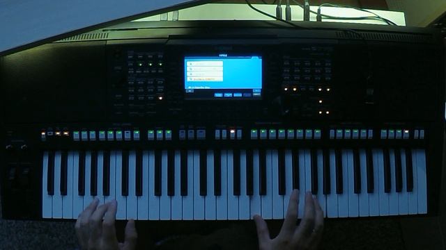 Yamaha PSR s775 Державин Первые цветы смотреть онлайн