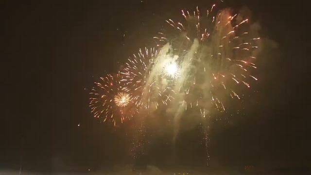 Фейерверк от «Большого Праздника» в честь Дня города Красноярска,  25.06.2016.