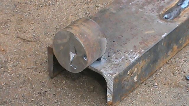 Как болгаркой резать толстый кругляк чтобы не зажимало смотреть онлайн