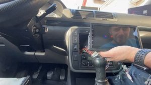 How to install Volkswagen Sharan car radio android headunit, with YouTube, Waze, Apple carplay
