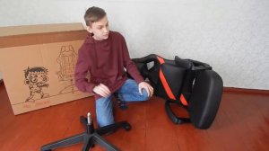 Распаковка — Кресло геймерское Бюрократ Zombie Driver