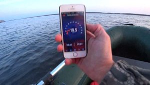 Разгоняем лодку АКВА 2800 со сланью до предела используя лодочный мотор MERCURY 5 M.