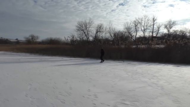 Рыбалка с братом. Ловля окуня раритетными удочками на БАЛДУ. My fishing смотреть онлайн