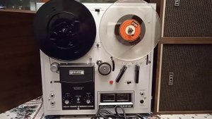Бабинный магнитофон AKAI 1720W
