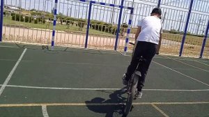 Как быстро за 15 минут научиться кататься на велосипеде стоя без рук!