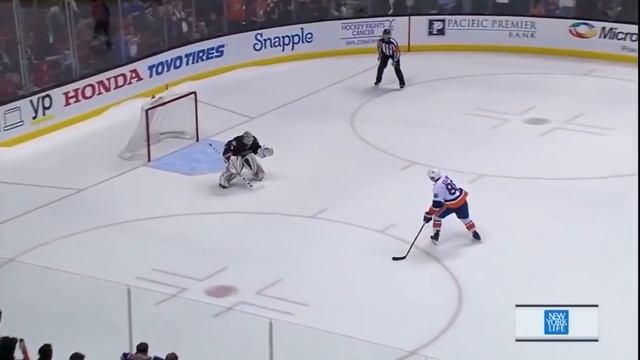 Буллит Кулемина в ворота Anaheim Ducks 22.11.16 смотреть онлайн