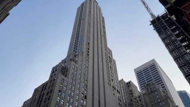 NEW YORK CITY Walking Tour [4K] - 5ht AVENUE - Sunset Walk смотреть онлайн