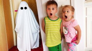 Bad Baby ГИГАНТСКОЕ ПРИВИДЕНИЕ нападает! Ghost ATTACKS Funny Video for kids Вредные видео для детей